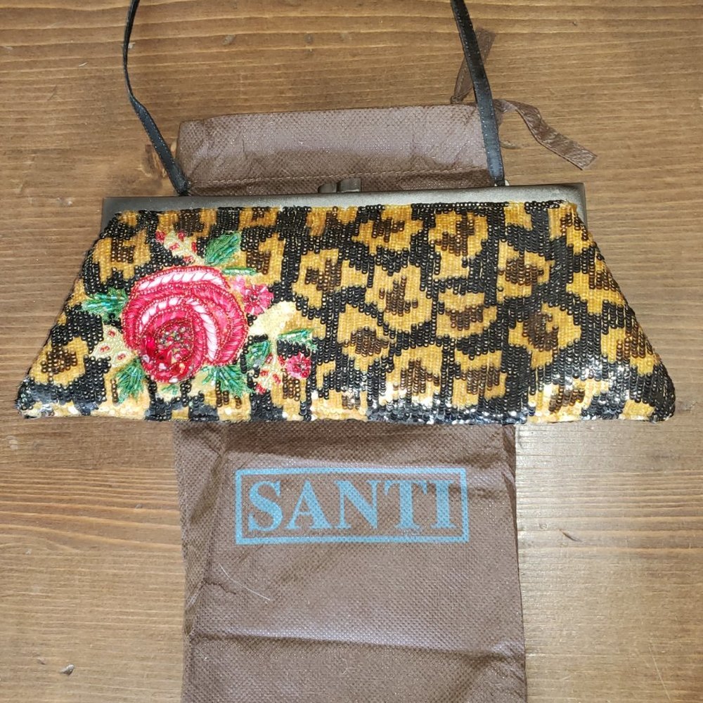 SANTI CLUTCH
